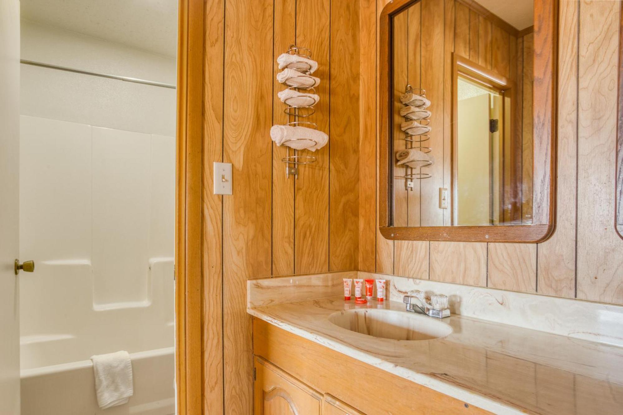 Oyo Hotel Breckenridge Tx Hubbard Creek Lake Екстер'єр фото